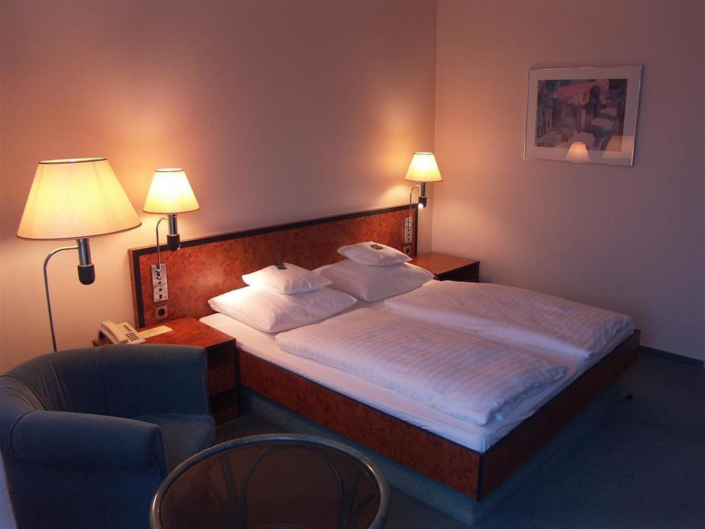 Hotel Arkadia Friedrichsdorf Phòng bức ảnh
