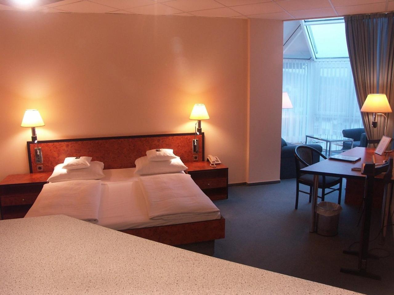 Hotel Arkadia Friedrichsdorf Ngoại thất bức ảnh